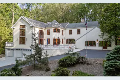 160 Pelican Road, Middletown, NJ 07748 - Photo 1