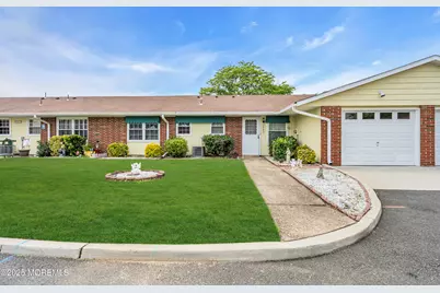 288 E Malvern Court #B, Lakewood, NJ 08701 - Photo 1