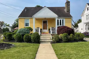 91 Center Ave, Atlantic Highlands, NJ 07716 - Photo 1