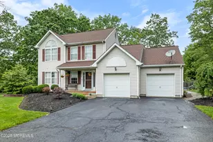 17 Durell Dr, Jackson, NJ 08527 - Photo 1