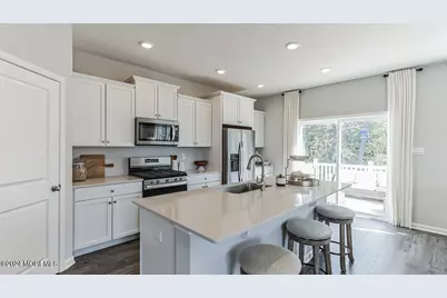 6 Victoria Gardens Square, Neptune Township, NJ 07753 - Photo 1