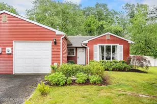 12 Briarcliff Ct, Freehold, NJ 07728 - Photo 1