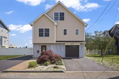 623 Park Avenue, Port Monmouth, NJ 07758 - Photo 1
