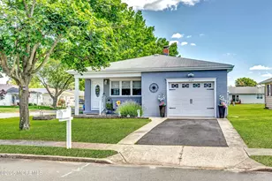 209 Bonaire Dr, Toms River Township, NJ 08757 - Photo 1