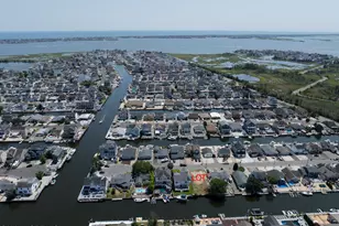 28 Commodore Dr, Brick, NJ 08723 - Photo 1