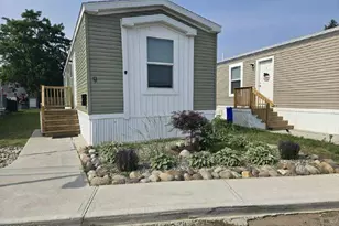 9 Mary Ann Ct, Hazlet Township, NJ 07734 - Photo 1