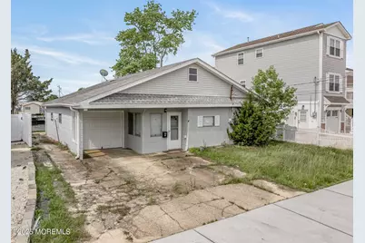 11 W Thames Road, Little Egg Harbor, NJ 08087 - Photo 1