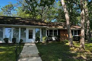 131 Farrington Ct, Lakewood, NJ 08701 - Photo 1