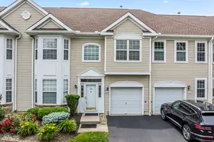 220 Shinnecock Dr, Manalapan Township, NJ 07726 - Photo 1