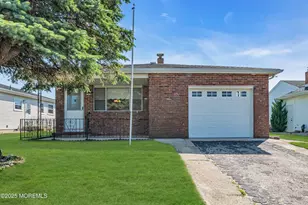 214 Bonaire Dr, Toms River Township, NJ 08757 - Photo 1