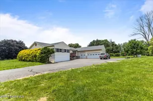 120 Jonathan Holmes Rd, Upper Freehold Township, NJ 08501 - Photo 1