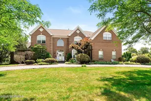 9 Denise Dr, Allentown, NJ 08501 - Photo 1