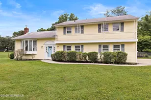 30 Clearview Dr, Tinton Falls, NJ 07724 - Photo 1