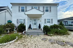 705 Roanoke Dr, Forked River, NJ 08731 - Photo 1