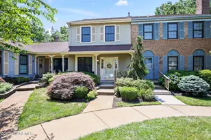 11 Interlaken Ct, Freehold, NJ 07728 - Photo 1