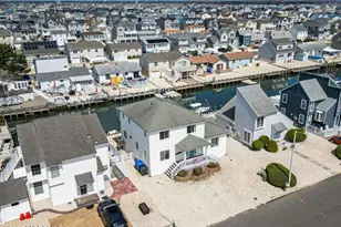 12 Peggy Ln, Beach Haven, NJ 08050 - Photo 1