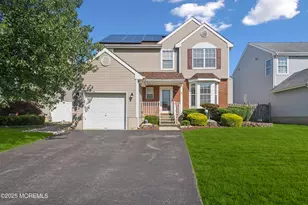 7 Devonshire Dr, Hazlet Township, NJ 07730 - Photo 1