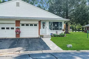 73 B Bellhaven Ct, Whiting, NJ 08759 - Photo 1