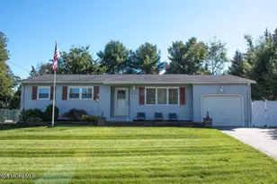 46 E Connecticut Concourse, Jackson, NJ 08527 - Photo 1