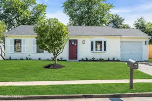 8 Mizzen Dr, Barnegat, NJ 08005 - Photo 1