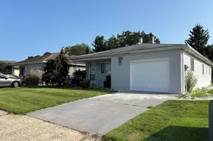 200 Port Royal Dr, Toms River Township, NJ 08757 - Photo 1