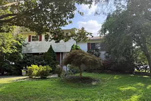 27 Middlesex Rd, Matawan, NJ 07747 - Photo 1