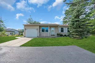 29 Hummingbird Ln, Whiting, NJ 08759 - Photo 1