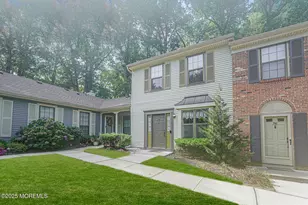 195 Kinnoll Hill Ct, Aberdeen Township, NJ 07747 - Photo 1