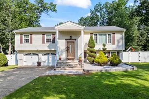 1 Vicksburg Dr, Manalapan Township, NJ 07726 - Photo 1