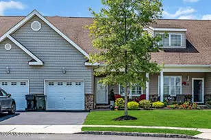 14 Green Tree Cir, Hazlet Township, NJ 07730 - Photo 1