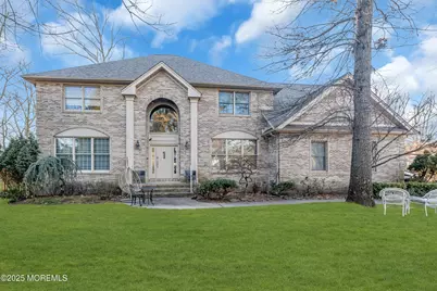 21 Old Queens Court, Eatontown, NJ 07724 - Photo 1