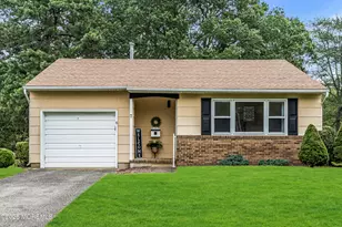 7 Oxford Dr, Toms River Township, NJ 08757 - Photo 1