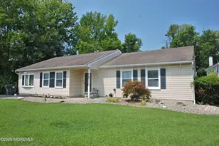 18 Angela Cir, Hazlet Township, NJ 07730 - Photo 1