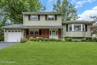 1511 S Indian Place, North Brunswick Township, NJ 08902 - Photo 1