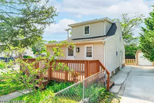 137 Seabreeze Way, Keansburg, NJ 07734 - Photo 1