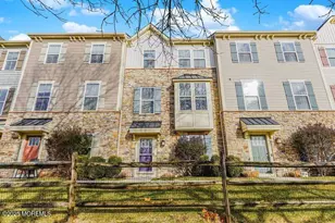 606 Bayside Ct, South Amboy, NJ 08879 - Photo 1