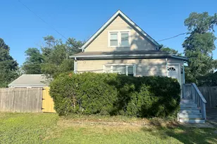 38 Franklin Ave, Hazlet Township, NJ 07734 - Photo 1