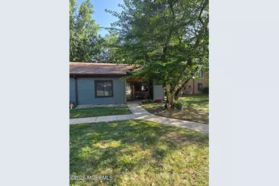 234 Medford Court #D, Manalapan Township, NJ 07726 - Photo 1