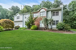 9 Brinley Dr, Matawan, NJ 07747 - Photo 1