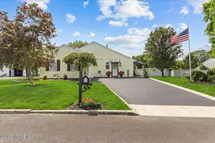 9 Colonial Dr, Tinton Falls, NJ 07753 - Photo 1