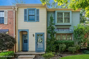 71 Bradford Ct, Matawan, NJ 07747 - Photo 1