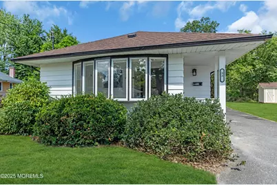 33 Acapulco Place, Toms River Township, NJ 08753 - Photo 1