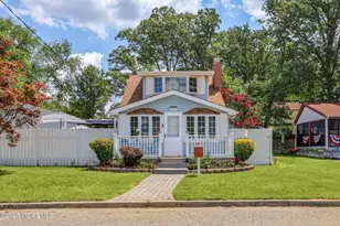 823 Lakeshore Dr, Aberdeen Township, NJ 07735 - Photo 1