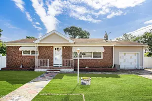 309 Heritage Dr, Brick, NJ 08723 - Photo 1