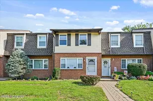 492 Rena Ct, Brick, NJ 08724 - Photo 1
