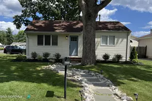 3915 Smith Dr, Point Pleasant, NJ 08742 - Photo 1