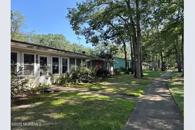 142B Farrington Court, Lakewood, NJ 08701 - Photo 1