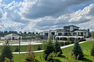 45 Longwood Dr, Monroe Township, NJ 08831 - Photo 1