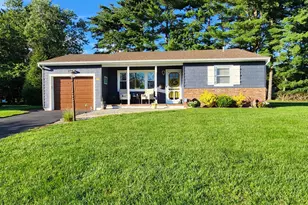 28 Stanford Ct E, Toms River Township, NJ 08757 - Photo 1