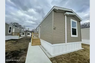 42 Randall Avenue, Hazlet Township, NJ 07734 - Photo 1